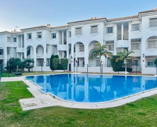 Piscina de Apartament en venda en Chiclana de la Frontera amb Jardí privat, Terrassa i Piscina comunitària