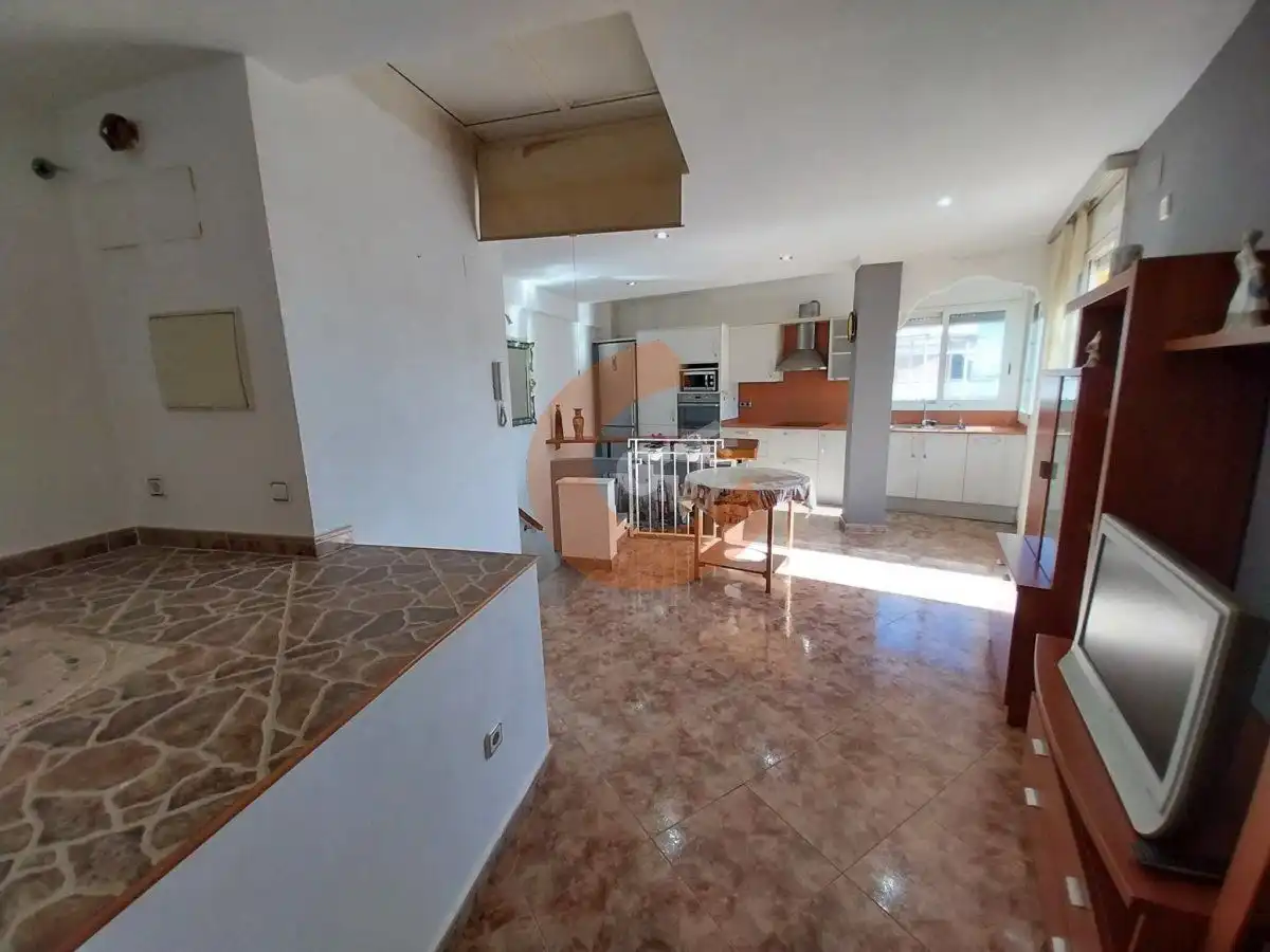 Cuina de Pis en venda en El Vendrell amb Aire condicionat i Terrassa