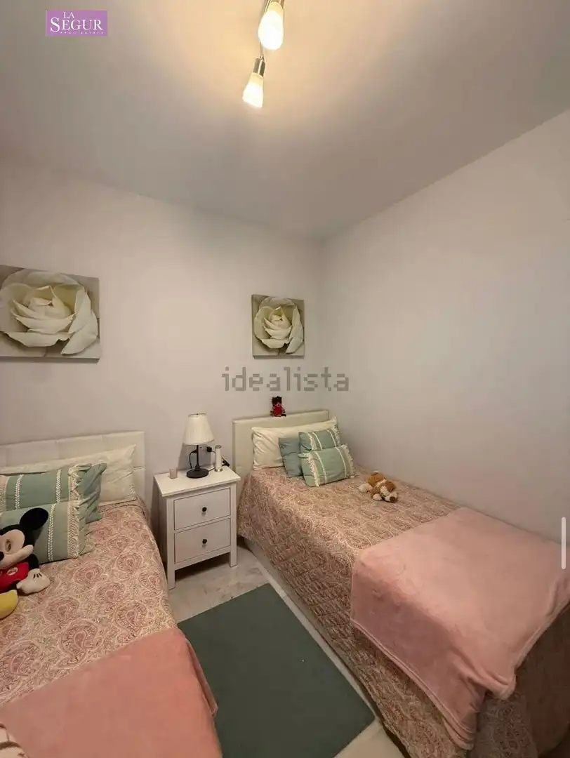 Schlafzimmer von Erdgeschoss zum Verkauf in Conil de la Frontera