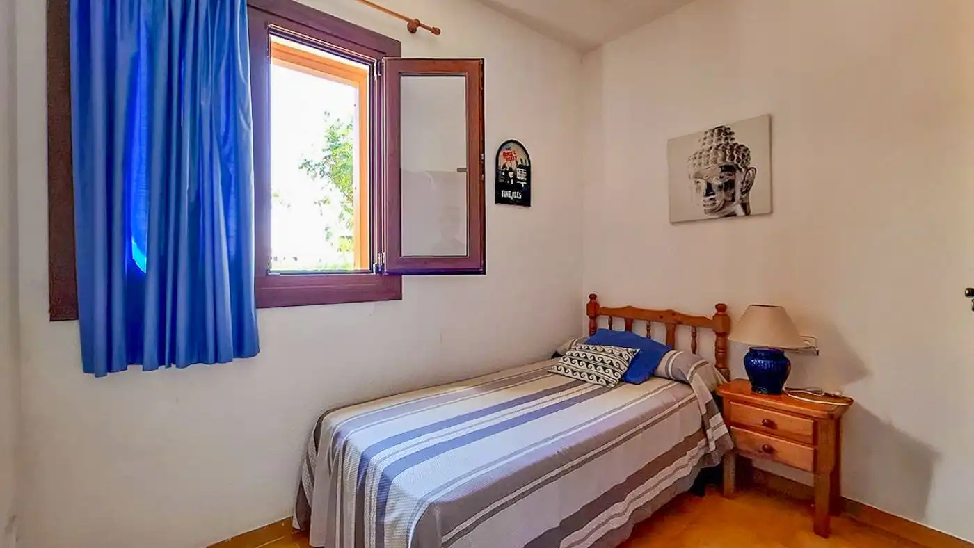 Dormitori de Casa adosada en venda en Dénia amb Terrassa, Traster i Piscina