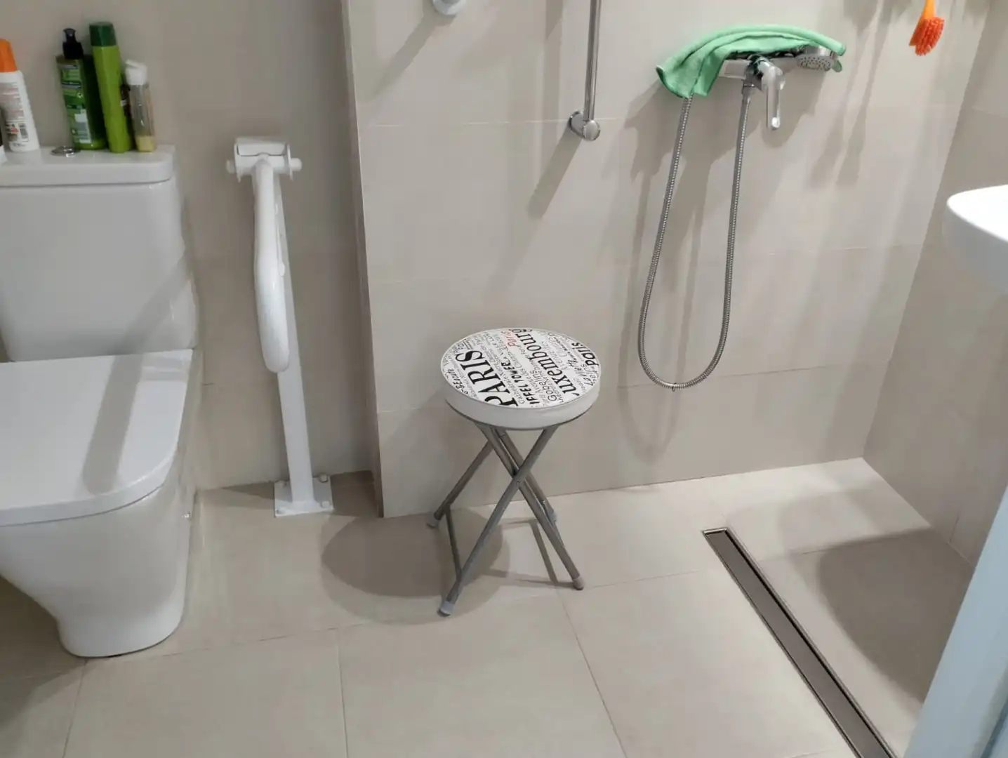 Bany de Pis en venda en  Logroño amb Aire condicionat, Calefacció i Jardí privat