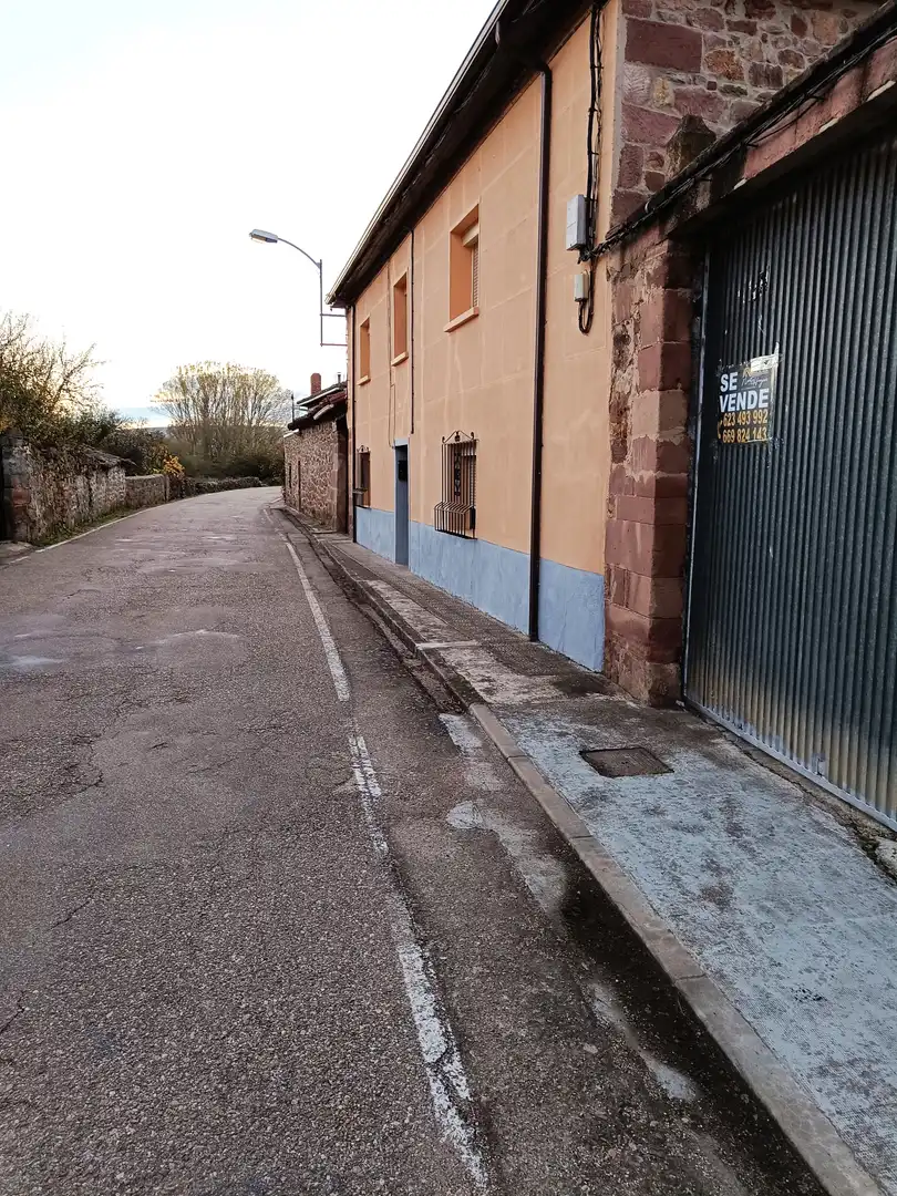 Casa o xalet en venda a Mudá - CL VERGARA, Mudá