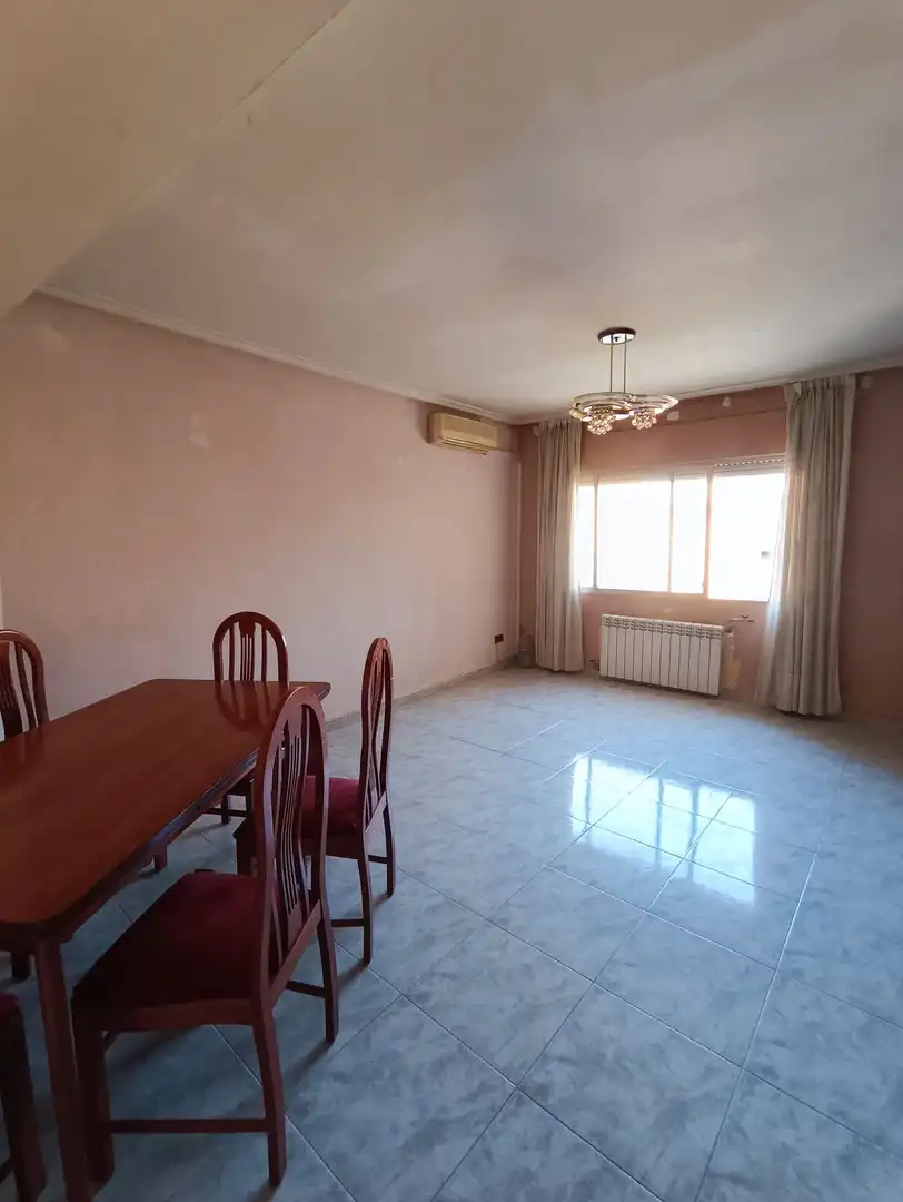Comedor de Piso en venta en Zaragoza con Calefacción