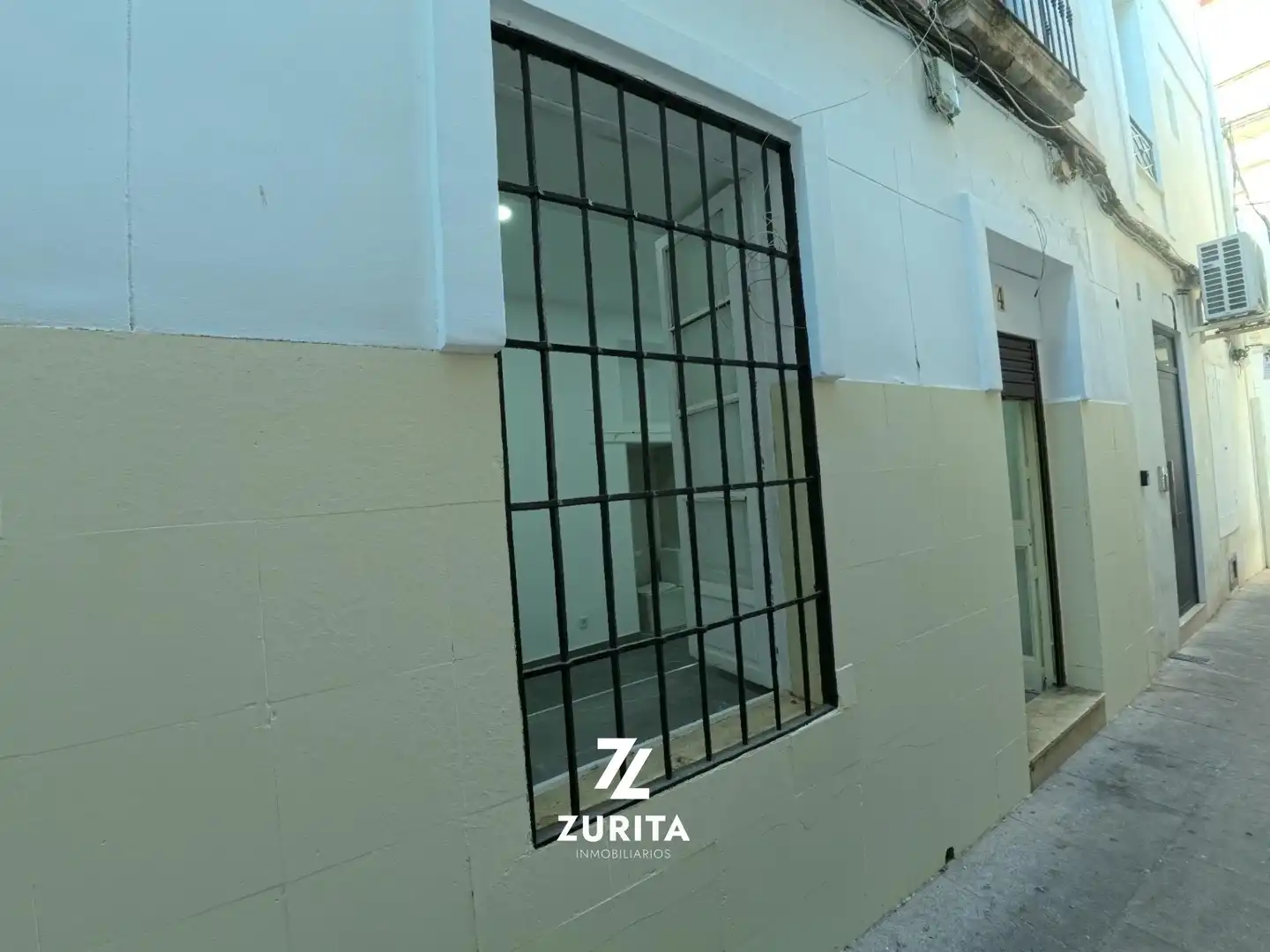 Local comercial de lloguer a Calle DE MUNDA 4, imagen 3