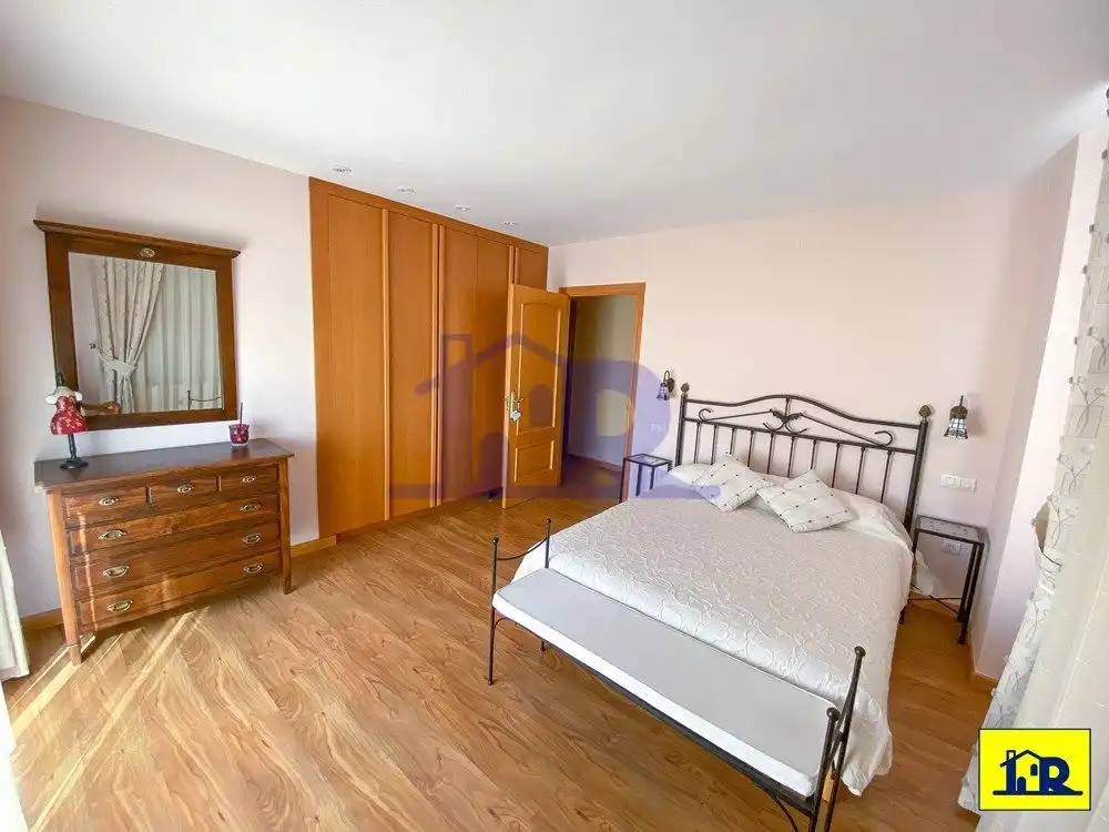 Bedroom of Houses for sale in Arcas del Villar  with Terrace, Storage room and Swimming Pool