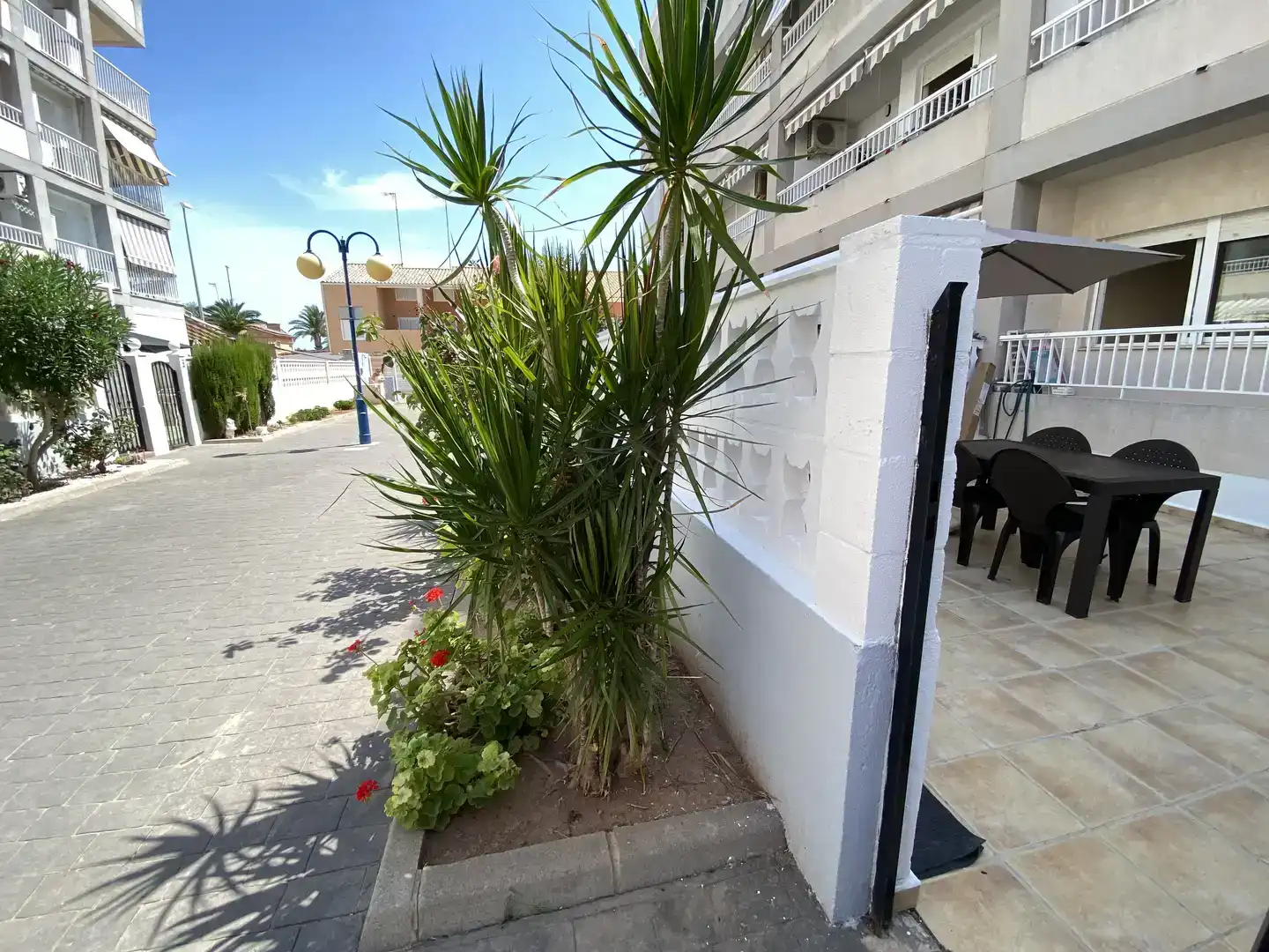 Außenansicht von Erdgeschoss zur Miete in Canet d'En Berenguer mit Klimaanlage und Balkon