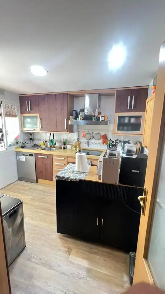 Cuina de Casa o xalet en venda en Badajoz amb Aire condicionat, Jardí privat i Terrassa