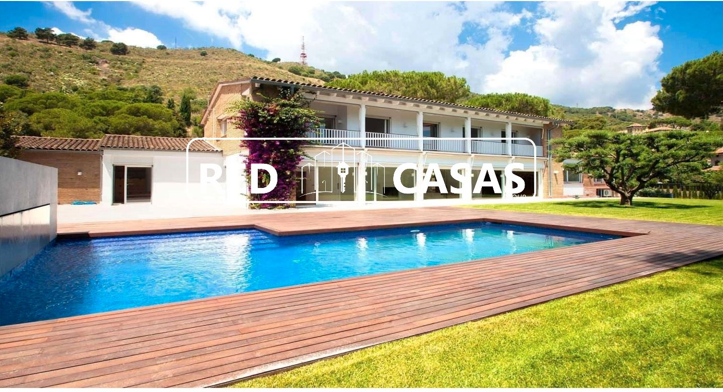Vista exterior de Casa o chalet en venta en  Barcelona Capital con Aire acondicionado, Calefacción y Jardín privado