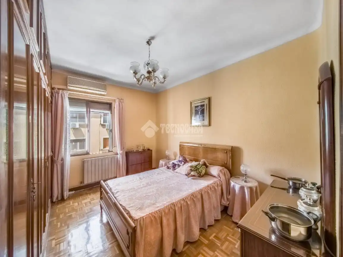 Habitación de Piso en venta en Madrid con Aire acondicionado y Calefacción