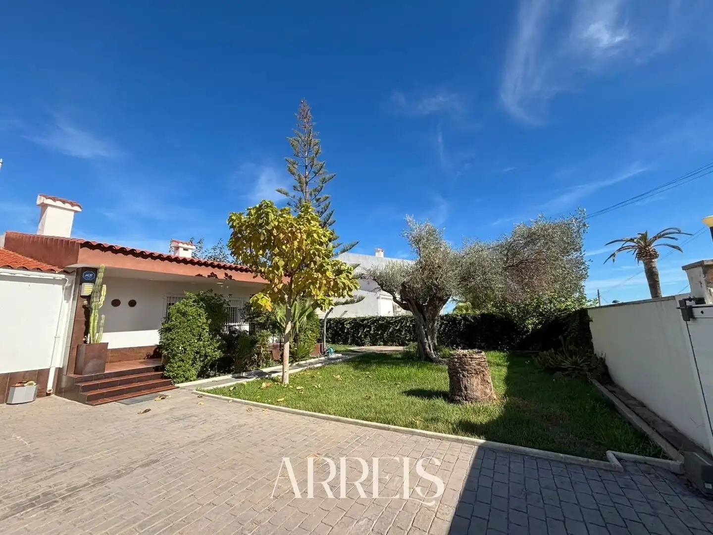 Casa amb jardí en venda a batallola