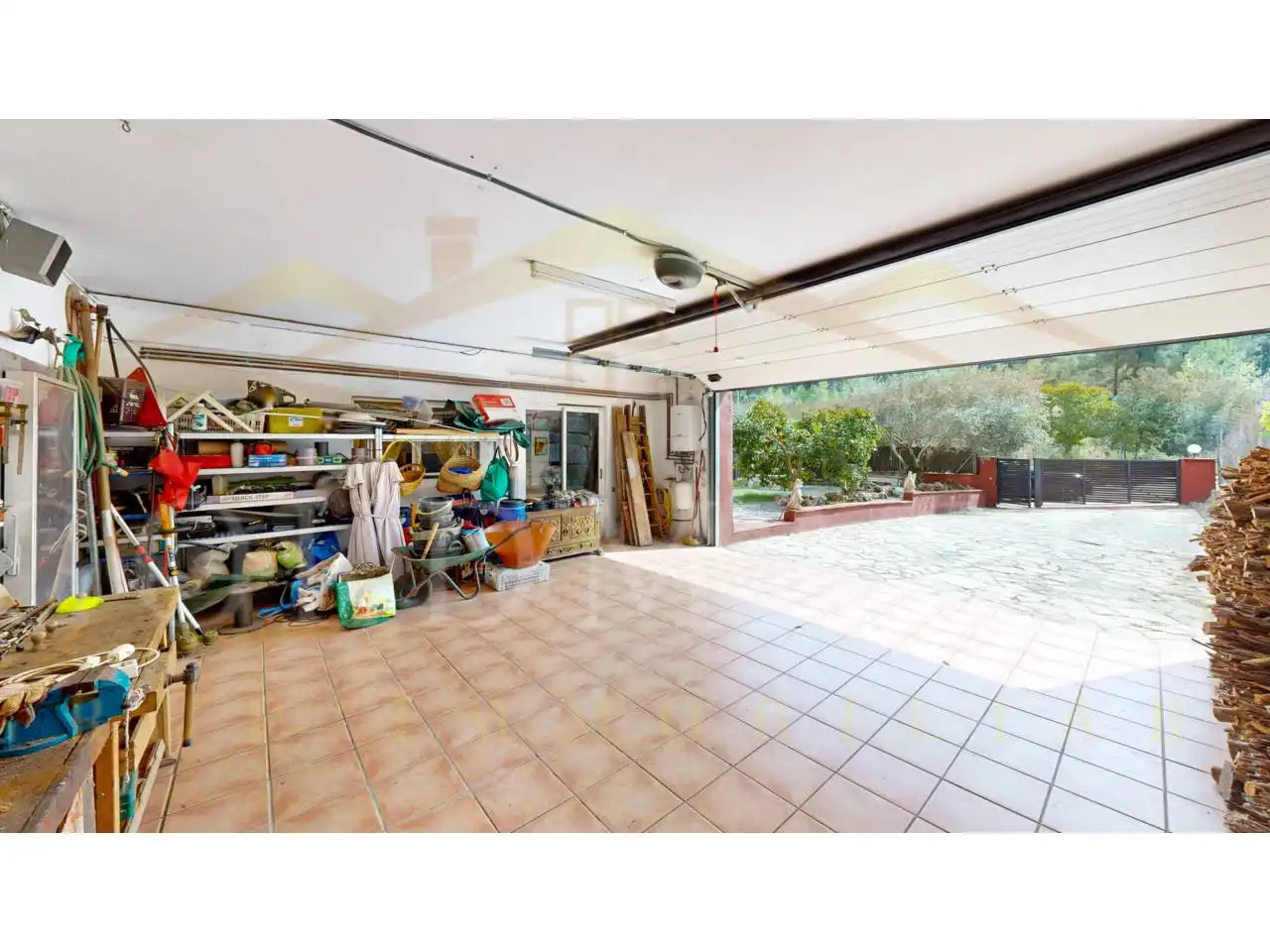 Jardí de Casa o xalet en venda en Corbera de Llobregat amb Aire condicionat, Calefacció i Jardí privat