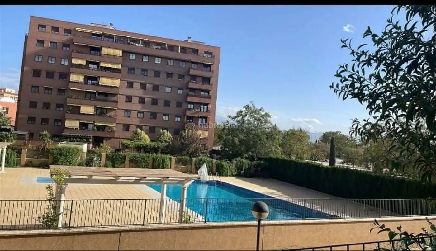 Piso con piscina en venta en Calle Albondón 16, imagen 4