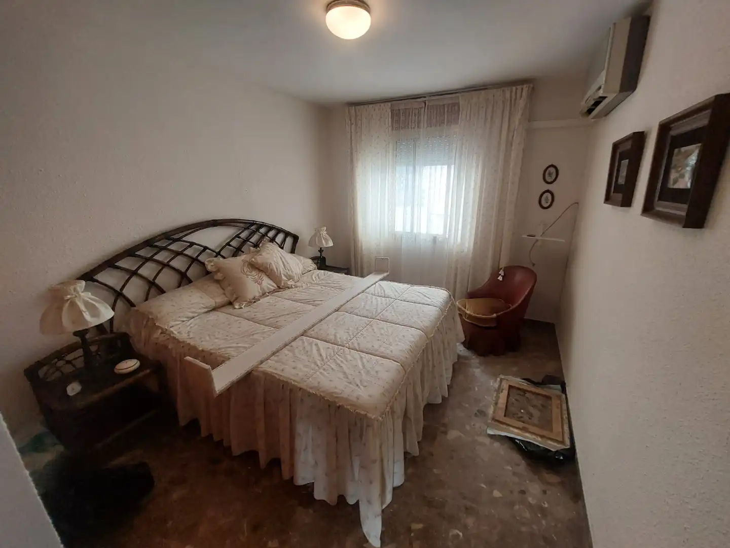 Habitación de Apartamento en venta en Salou con Terraza, Amueblado y Piscina comunitaria