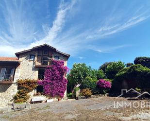 Vista exterior de Casa o xalet en venda en Ribamontán al Mar amb Calefacció, Jardí privat i Terrassa
