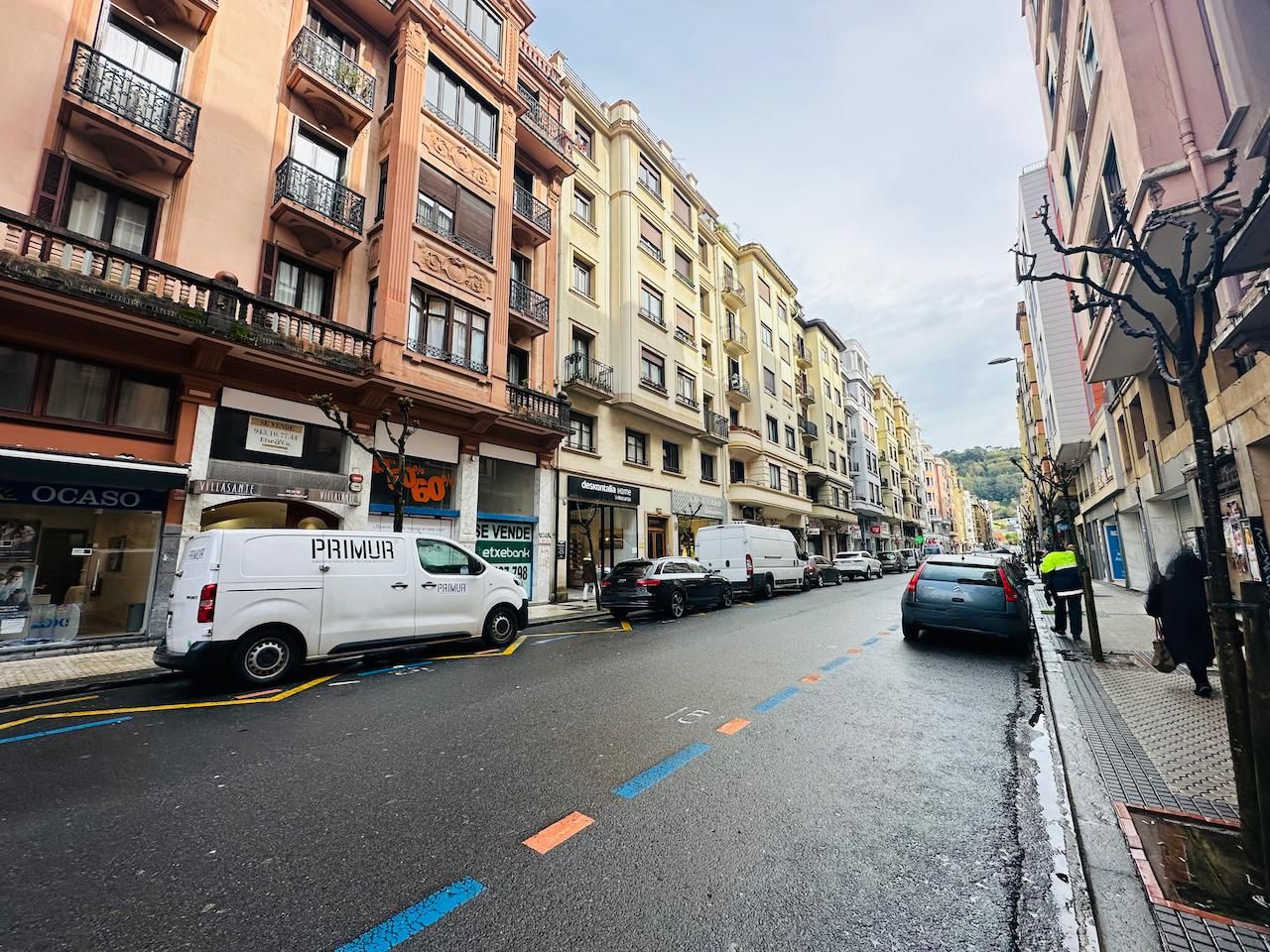 Vista exterior de Nau industrial en venda en Donostia - San Sebastián 