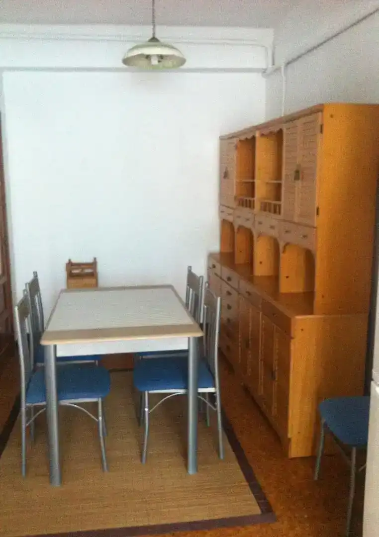 Dining room of Flat for share in Recatelo - O Carme
