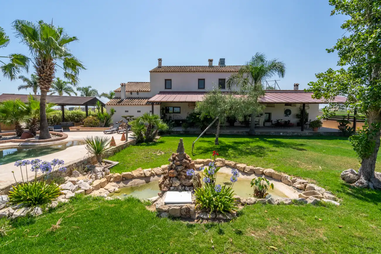 Jardí de Finca rústica en venda en Deltebre amb Aire condicionat, Jardí privat i Terrassa