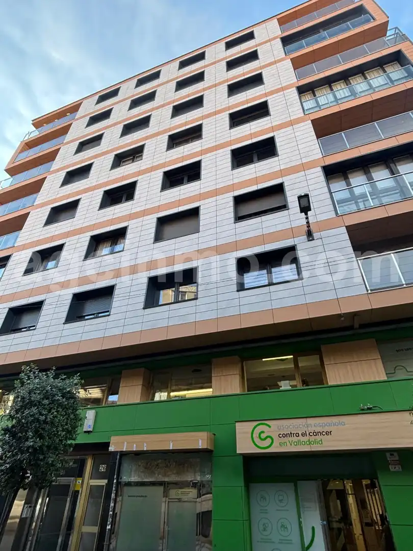 Vista exterior de Piso en venta en Centro
