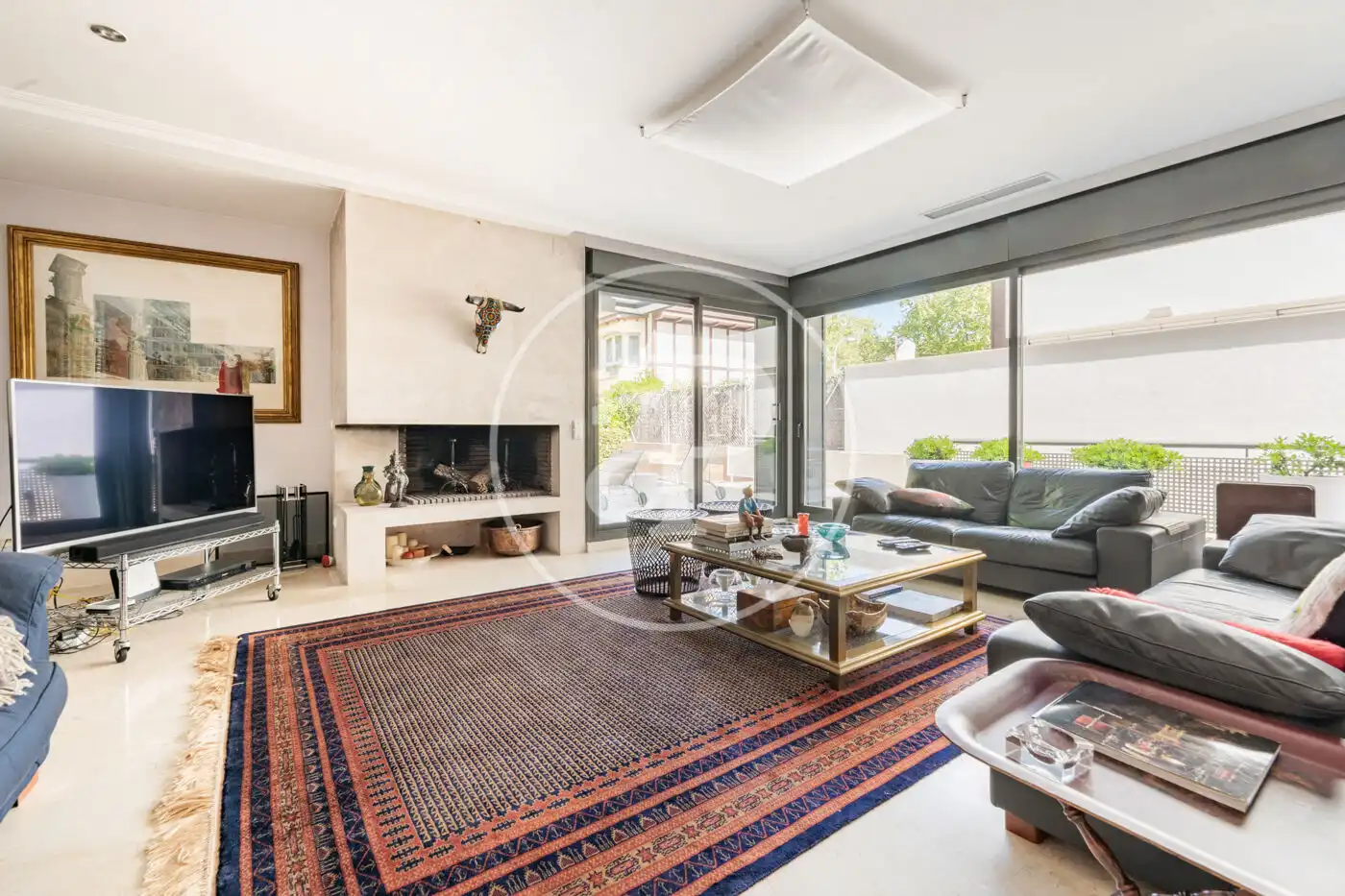 Living room of Houses for sale in  Madrid Capital  with Air Conditioner, Heating and Private garden