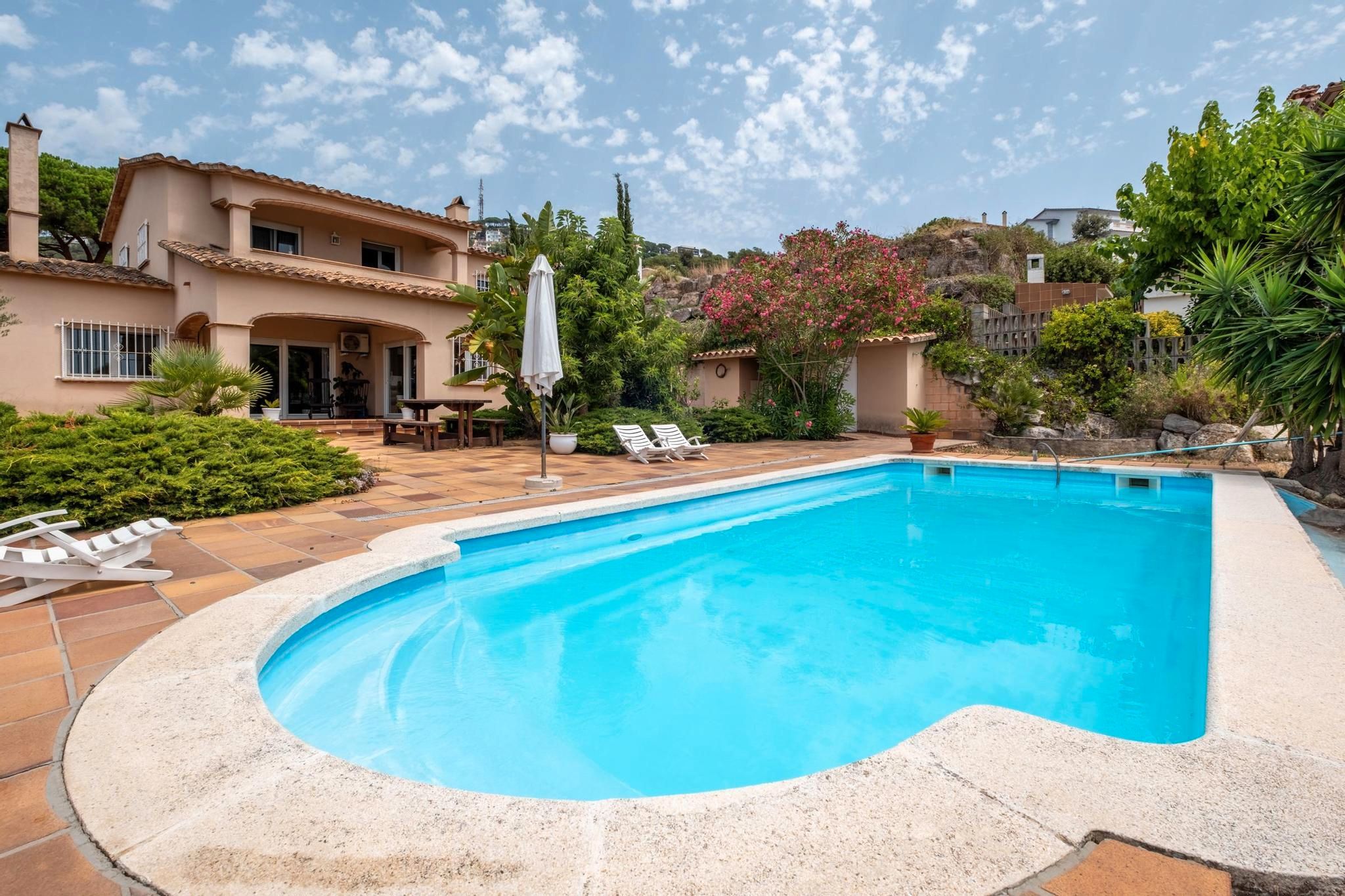 Swimming pool of House or chalet for sale in Lloret de Mar  with Private garden, Parquet flooring and Terrace