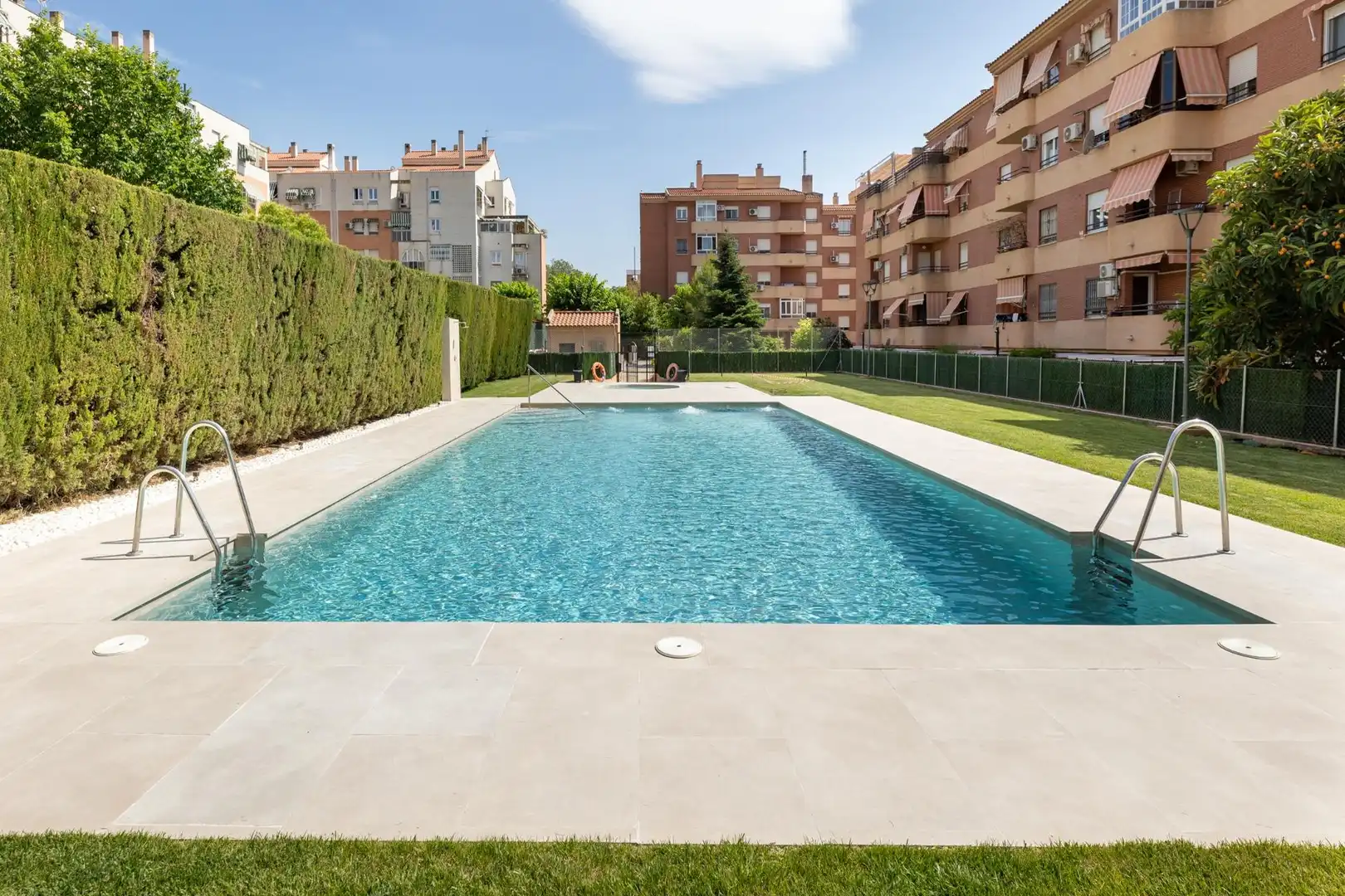 Flat with pool for sale in Calle Rosa Chacel 2