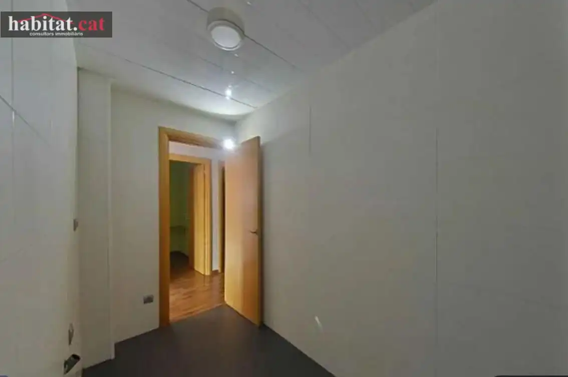 Casa o chalet en venta en Vilanova i la Geltrú con Piscina y Balcón
