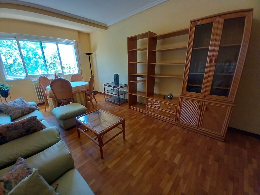 Sala d'estar de Apartament en venda en  Logroño amb Calefacció, Parquet i Terrassa