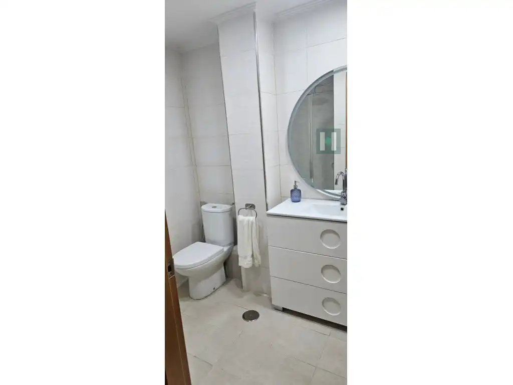 Piso en venta en Calle Ángel Bruna, Alameda