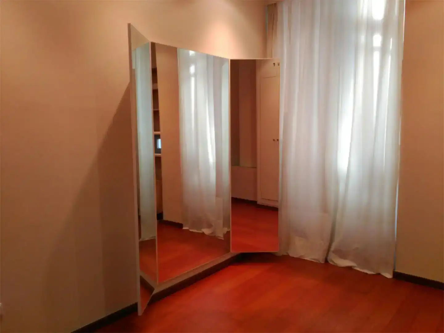 Bedroom of Flat for rent in  Valencia Capital  with Air Conditioner and Balcony