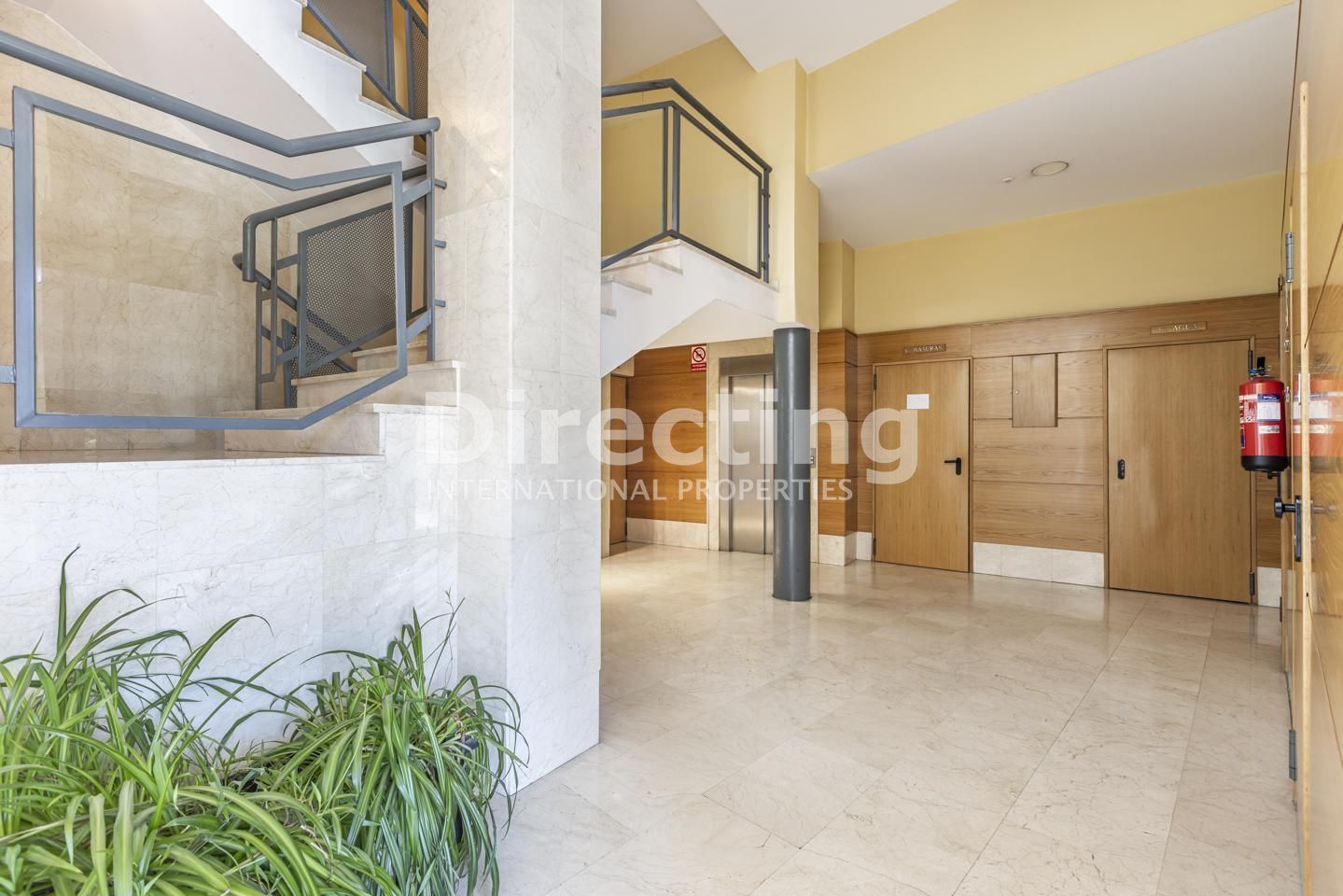 Flat for sale in  Madrid Capital  with Air Conditioner, Heating and Parquet flooring