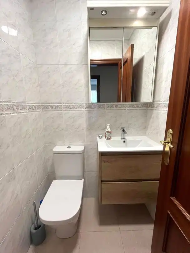 Flat with terrace to rent in Ibaeta, imagen 8