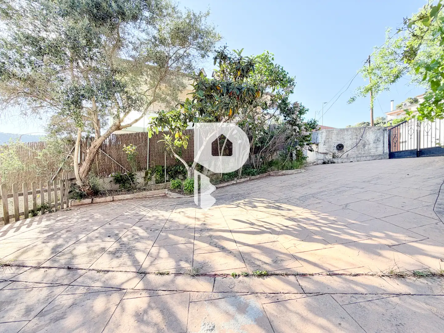 Houses for sale in Vallirana  with Air Conditioner, Heating and Private garden
