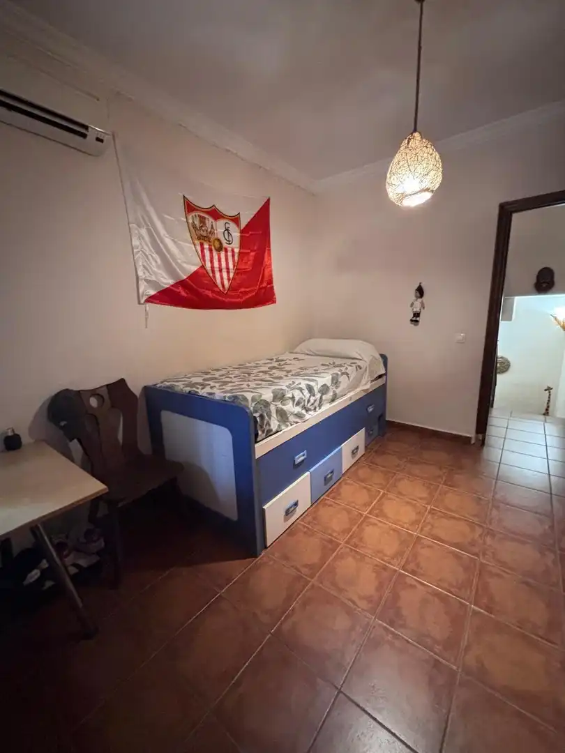 Habitación de Casa o chalet en venta en Alcalá de Guadaira con Terraza, Trastero y Balcón