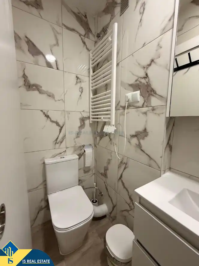 Bathroom of Study for sale in Torrevieja  with Air Conditioner, Heating and Furnished