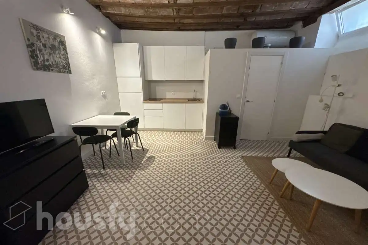 Estudio de alquiler en Madrid con Amueblado