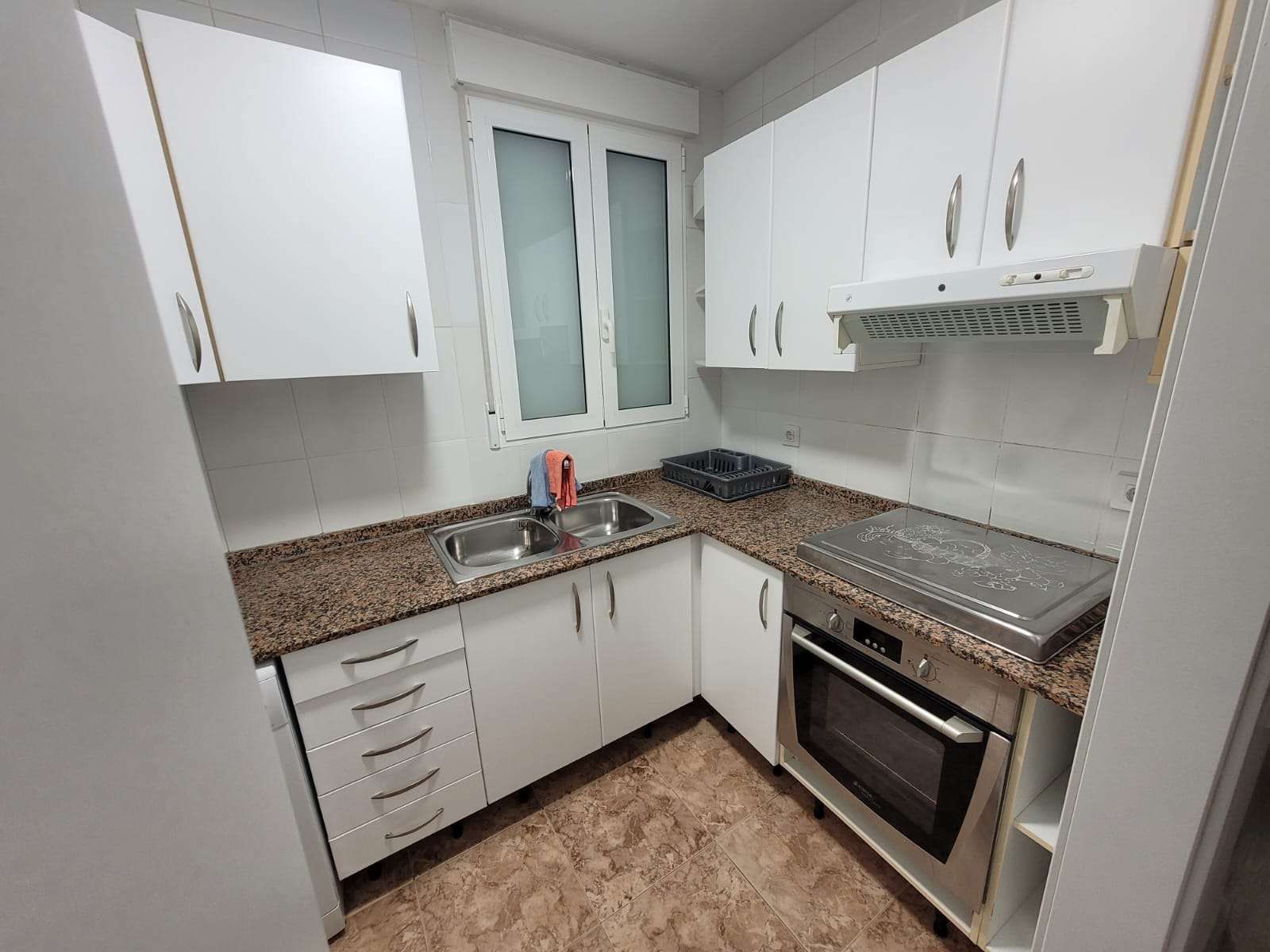 Kitchen of Apartment to share in  Valencia Capital  with Air Conditioner, Heating and Terrace