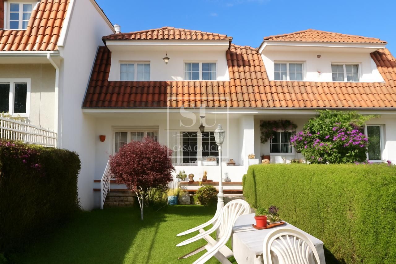 Jardí de Casa adosada en venda en Baiona amb Calefacció, Jardí privat i Terrassa