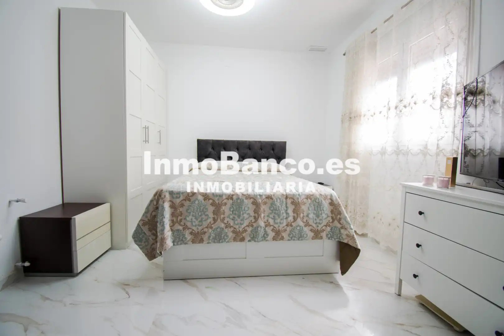 Habitación de Casa o chalet en venta en Chiva con Jardín privado, Parquet y Terraza