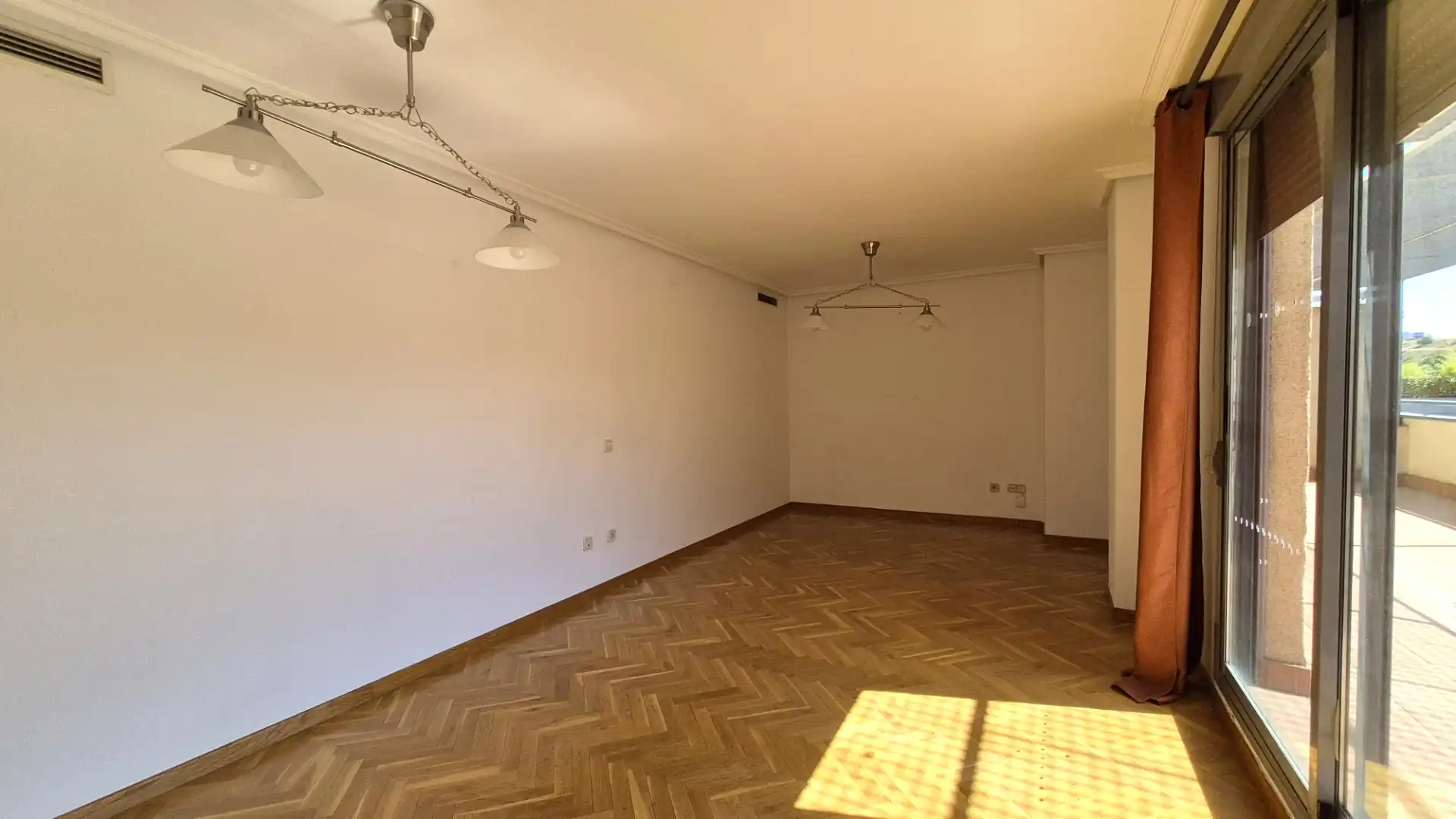 Living room of Attic for rent in Madrid  with Terrace and Community pool
