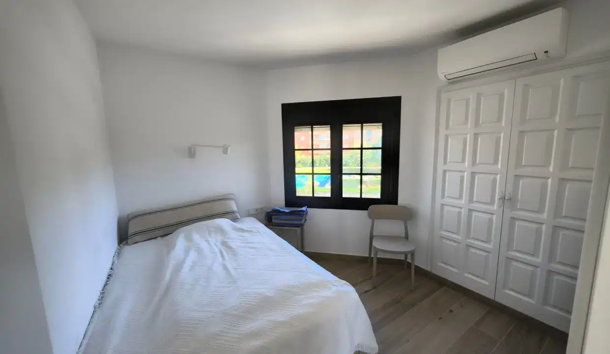 Schlafzimmer von Maisonette zum Verkauf in Pals mit Klimaanlage, Heizung und Terrasse