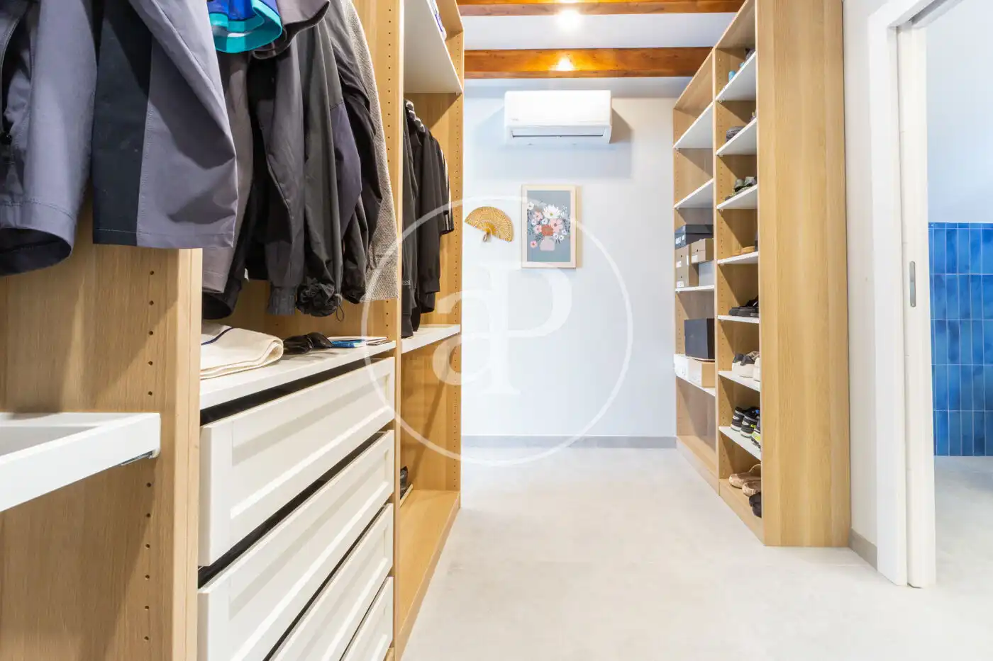 Maisonette zum Verkauf in Valencia mit Klimaanlage, Heizung und Privatgarten