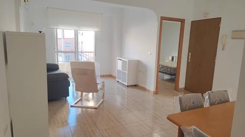 Photo 3 of Flat to rent in Calle Martínez de la Rosa, Los Castillejos - La Trinidad, Málaga Capital