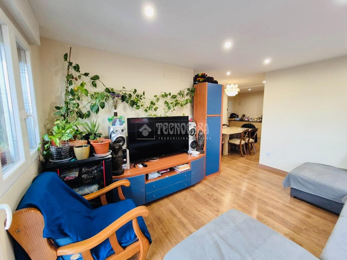 Living room of Flat for sale in Seseña  with Air Conditioner, Heating and Terrace