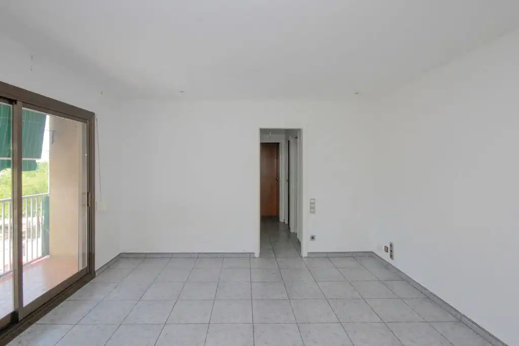 Flat for sale in C/ Romania, Can Parellada