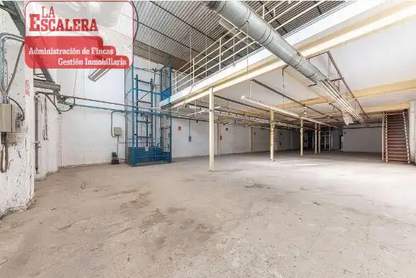 Nau industrial en venda a Campo Alto - Club de Campo, imagen 4