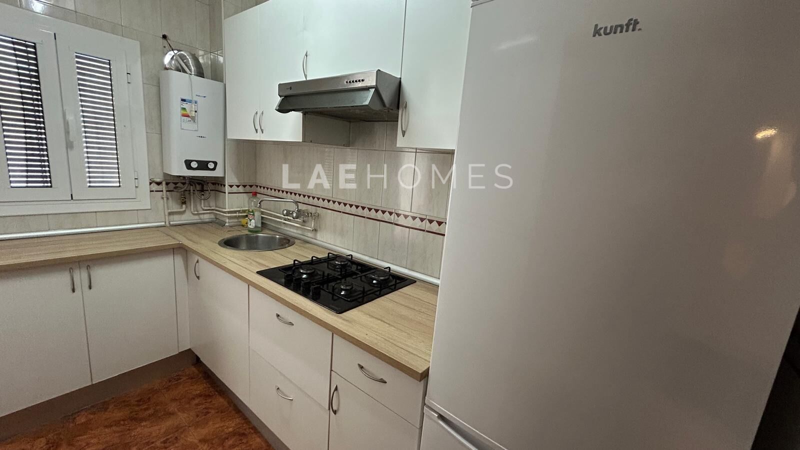 Cocina de Piso en venta en  Sevilla Capital con Terraza
