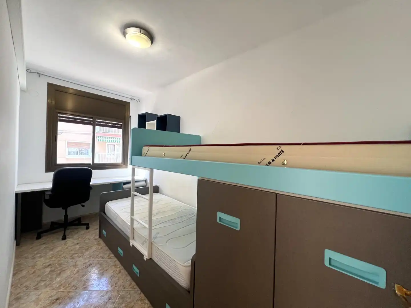 Bedroom of Flat for sale in L'Hospitalet de Llobregat  with Air Conditioner, Heating and Furnished