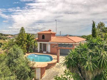 Detached house with pool for sale in Monda