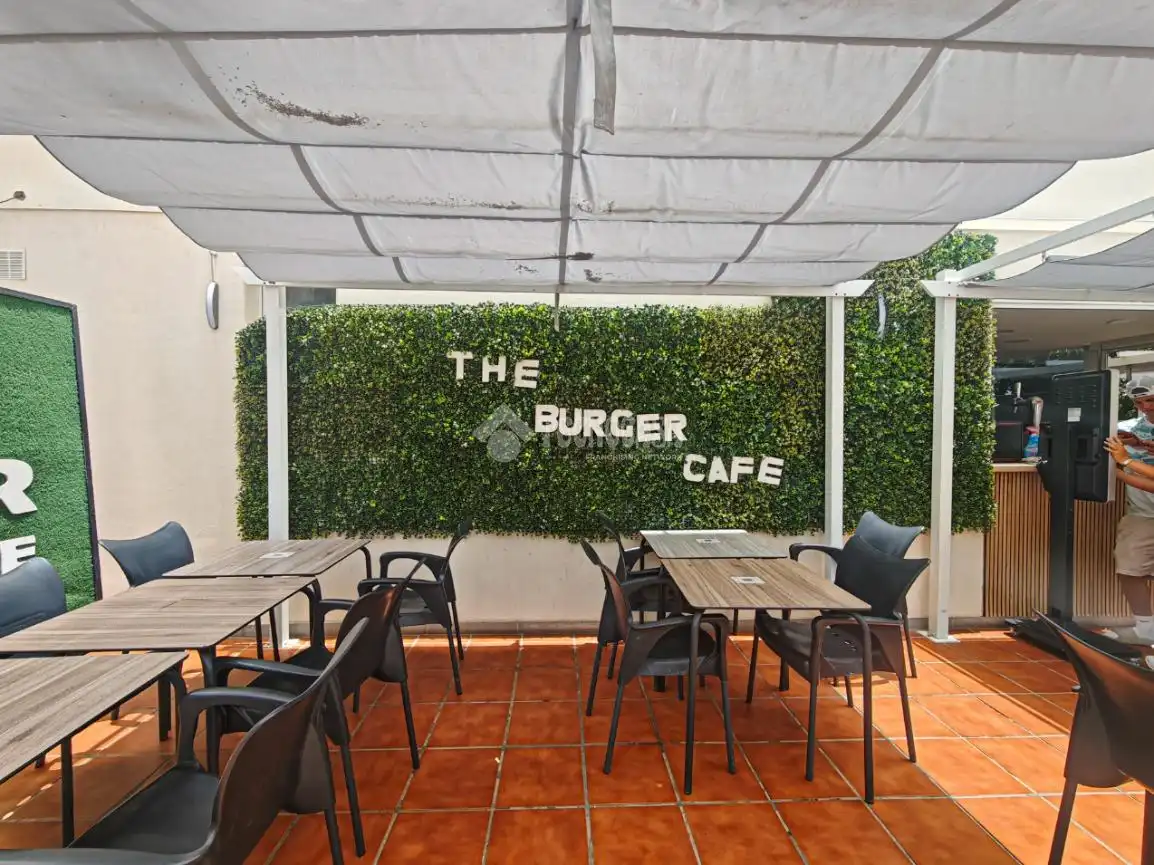 Terraza de Local en venta en Arona