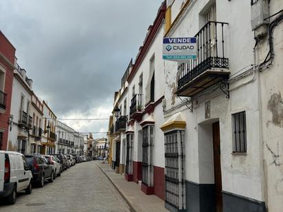 Exterior view of House or chalet for sale in Marchena